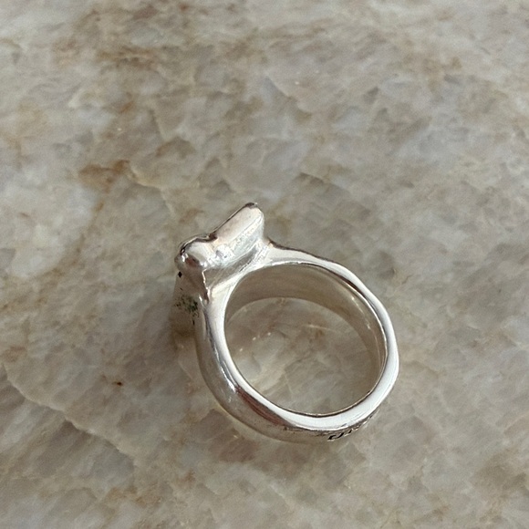 Uno de 50 - Elegant Silver Ring with Blue Gemstone - Picture 2 of 4